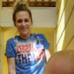 Meet your Posher, Alicia